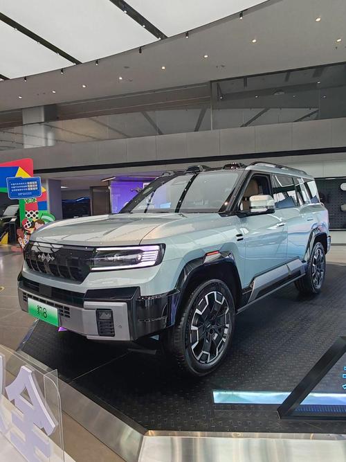 惠州96比亚迪方程豹硬派越野的爆款，英菲尼迪35周年与你共成长